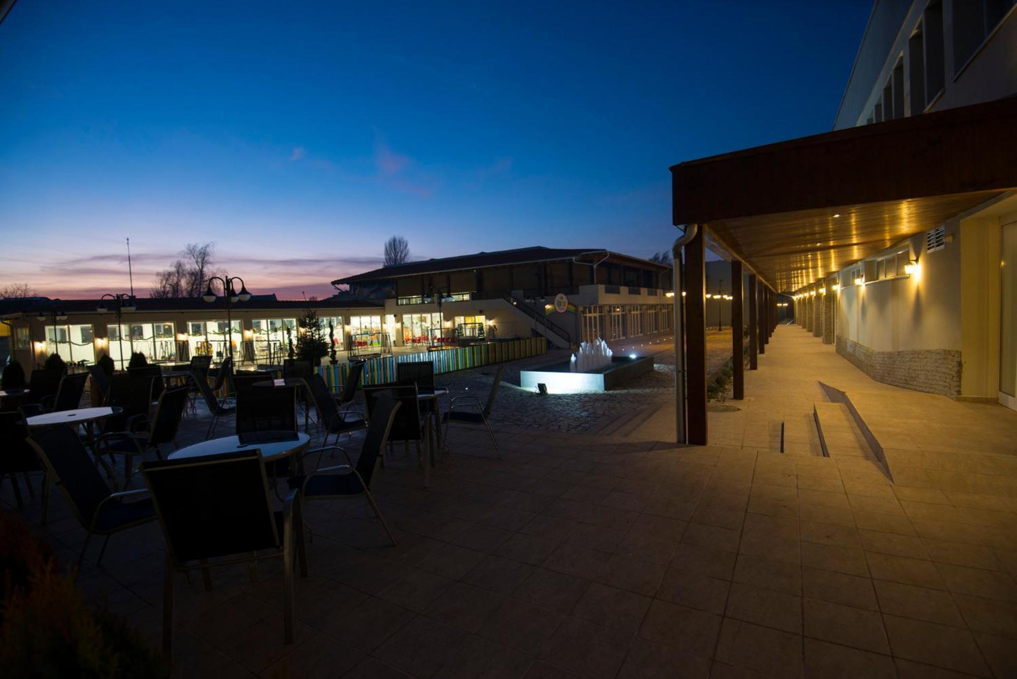 Hotel Village Ochryda Zewnętrze zdjęcie